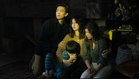 STREAM SCENESKY.COM: Review of #AfrAId Film: John Cho Takes on AI Horro... John Cho, Katherine Waterston, Summer Movie, Best Horror Movies, Family Learning, Best Horrors, Movie Trailer, Smart Home Technology, Horror Film