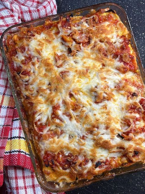 Weight Watchers Lasagna, Lasagna Ingredients, Weight Watchers Recipes, Weight Watcher Dinners, Weight Watchers Dinner Recipes, Baking Blog, Healthy Pasta Recipes, Weight Watchers Diet, Healthy Pastas