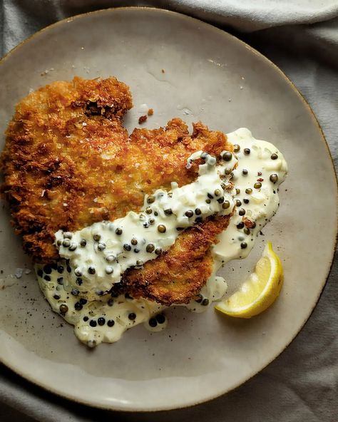 Cooks & Recipes by Jenny G | Crispy Chicken Cutlet with Creamy Green Peppercorn Sauce This is so tasty and satisfying. I'm writing a little article about the cutlet-… | Instagram Green Peppercorn Sauce, Chicken Cutlet, Green Peppercorn, Peppercorn Sauce, Chicken Cutlets, Crispy Chicken, Cooking Recipes, Sauce, Meat