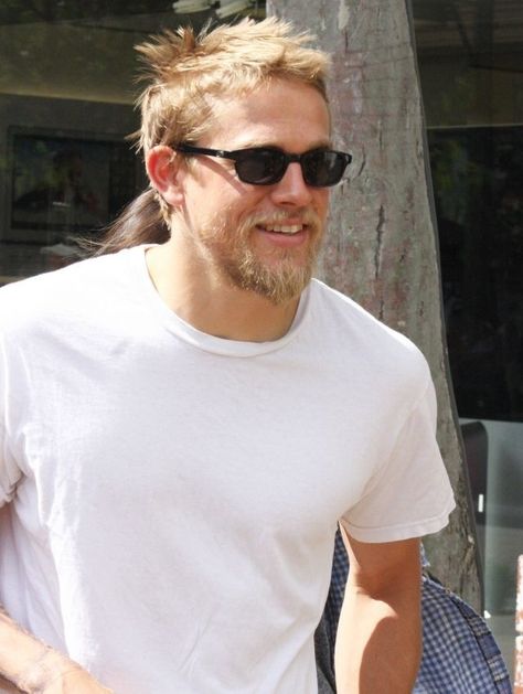 Charlie Hunnam, Jax Teller my dream man! Sons of anarchy Jax Teller, Charlie Hunnam, Sons Of Anarchy, Charming Charlie, Benedict Cumberbatch, Dream Guy, Man Crush, Perfect Man, Best Tv