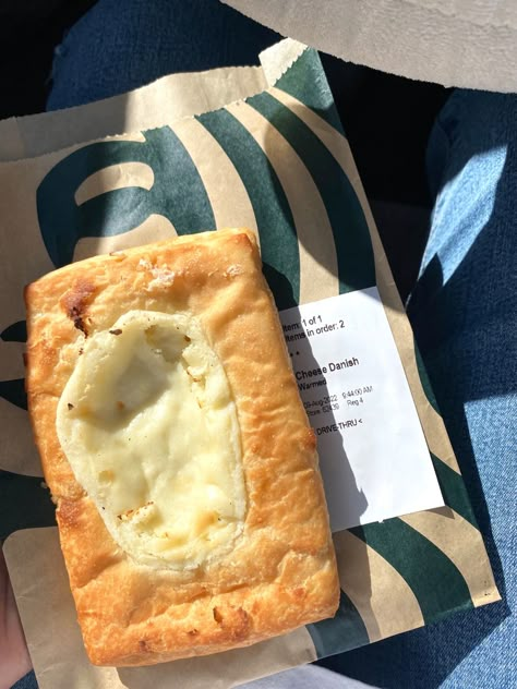 #starbucks #cheesedanish Starbucks Foods, Cheese Danish Aesthetic, Starbucks Snacks, Starbucks Food Breakfast, Starbucks Recipes Cheese Danish, Starbucks Food, Starbucks Danish, Starbucks Gouda Sandwich, Starbucks Lunch