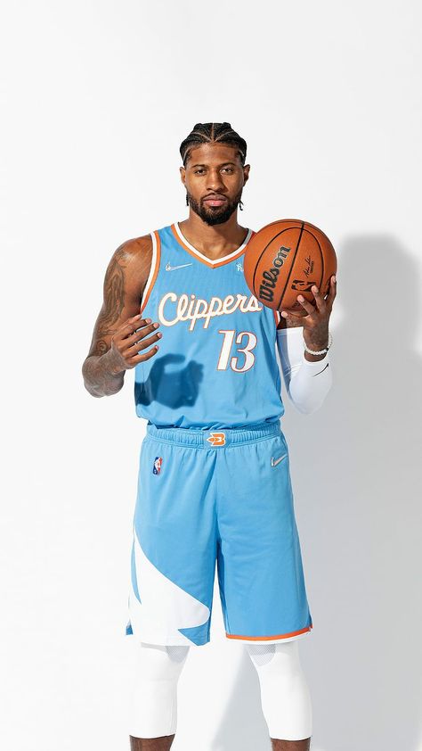 Paul George Nba, Paul George 13, Basketball Pictures Poses, Nba Uniforms, Nba Funny, Lebron James Lakers, Basketball Highlights, Basketball Photos, La Clippers