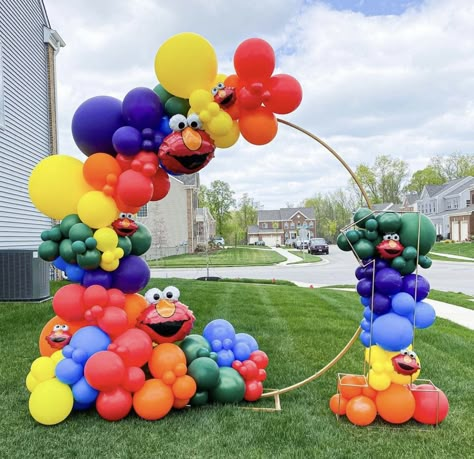 Elmo Birthday Balloon Garland, Elmo Party Ideas Decoration, 2nd Birthday Balloon Decorations, Sesame Street Birthday Balloons, Sesame Street Balloon Decorations, Elmo Balloon Arch, Sesame Street Balloon Garland, Elmo Balloon Garland, Sesame Street Balloons