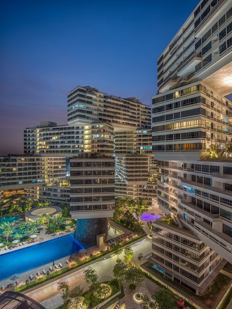 The Interlace by Ole Scheeren :: Behance Apartment Singapore, Ole Scheeren, Rem Koolhaas, Sky Garden, Residential Complex, Unique Architecture, First Apartment, Roof Terrace, Birds Eye View