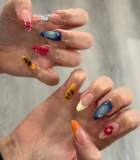 #nail #nails #nailart #naildesign #discover #kesfet #aesthetic Gel X Nails Aesthetic, Museum Nails, Miss Match Nails, Clueless Nails, Acrylic Aesthetic, Vogue Nails, Pencil Nails, Inspiration Nails, Nails Today