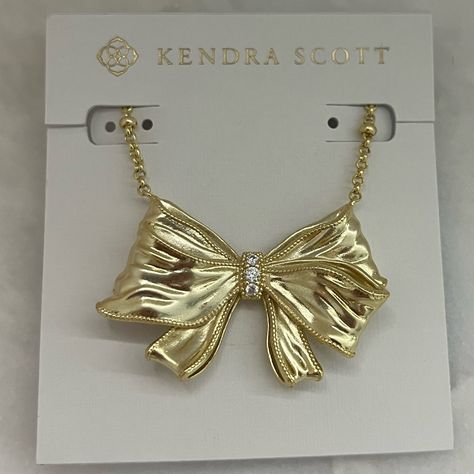 New- Never Worn Or Used. Bought Item In The Limited Time Offer When Kendra Scott And Love Shack Fancy Had A Colab Kendra Scott Bow Necklace, Love Shack Fancy Jewelry, Love Shack Fancy Kendra Scott, Kendra Scott X Love Shack Fancy, Kendra Scott Love Shack Fancy, Kender Scott, Preppy Birthday Gifts, Fit Accessories, Preppy Accessories