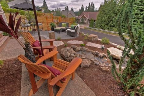 Social Front Yard, Covered Patio Design, Front Yard Decor, Gravel Landscaping, Beautiful Outdoor Living Spaces, Yard Furniture, Small Front Yard, Garden Paving, Front Yard Design