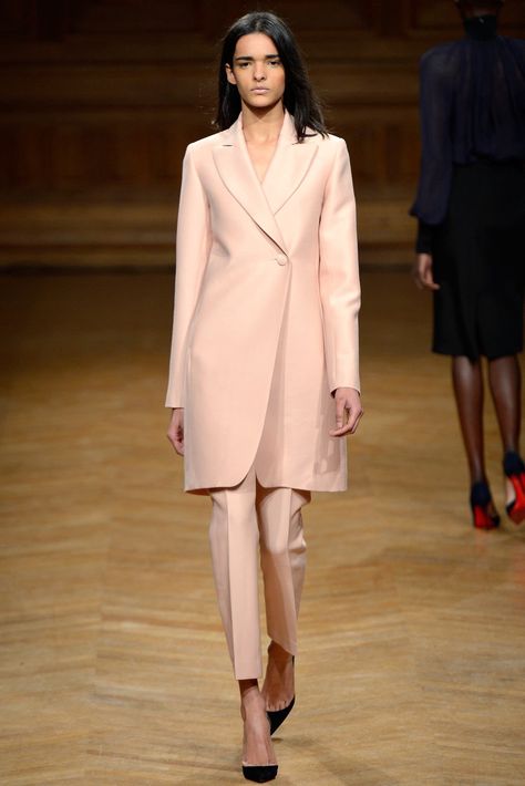 Martin Grant - Fall 2013 Ready-to-Wear Pastel Trends, Martin Grant, 2013 Fashion, Work Suits, Current Styles, Fashion Shows, Office Work, Primavera Estate, 21st Century