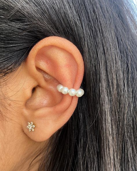 Beaded earcuff ✧˖°.❤︎ No piercing required (press-ons) Dm to order👾 #earcuff #beads #pearl #ear #dainty #daze #nopiercingneeded Pearl Ear Piercings, Press Ons, Ear Piercings, Ear Cuff, Piercings, Beads, On Instagram, Quick Saves