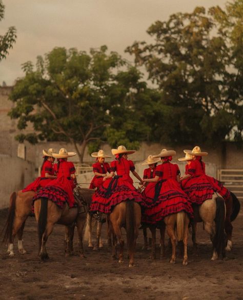 Escaramuza Dresses, Mexican Outfits, Cowboy Culture, Chicano Love, Mexican Outfit, Cultural Celebration, Art Painting Gallery, Mexican Party, Mexican Dresses