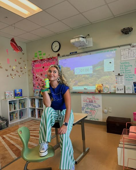 10 of my FAVORITE teacher outfits from this school year! Also ready excited about a whole new year of styling-which is your favorite??🩷 #teacher #teacherootd #teacheroutfit #teacherstyle #ootd #elementaryteacher #teachergram #teachersofinstagram #outfit #outfitinspiration Teacher Graduation Outfit, Cute Teacher Outfits Elementary, Elementary Teacher Outfits, Elementary School Teacher Outfits, School Teacher Outfits, Teacher Ootd, Teacher Outfits Elementary, Cute Teacher Outfits, Teacher Graduation