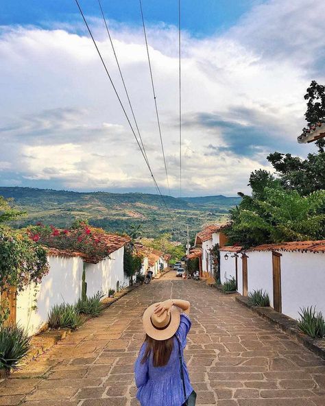 ▷ Barichara, Santander -【Guía de viaje 2019】- Travelgrafía Visit Colombia, Adventure Girl, Travel Oklahoma, Colombia Travel, Fotos Ideas, Portugal Travel, American Cities, New York Travel, London Travel