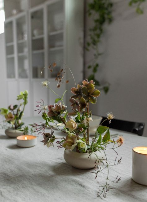 Wabi Sabi Flower Arrangement, Stoneware Vases Pottery, Shallow Vase Flower Arrangements, Japandi Flower Arrangement, Moody Bud Vases, Kenzan Flower Arrangement, Small Ceramic Vase, Shallow Vase, Ikebana Bowl