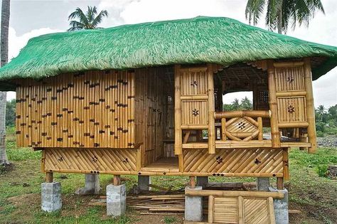 old hawaiian style houses grass roofs | alexcooper1 wikipedia thatched roofs used to be the traditional Bahay Kubo Design Philippines, Bahay Kubo Design, Bamboo Hut, Nipa Hut, Filipino House, Bamboo Building, Alternative Housing, Bahay Kubo, Hut House