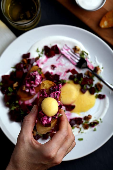 Olives for Dinner | Recipes for the Ethical Vegan: Beet Tartare with Mango Yolk Beet Salad Fine Dining, Beet Tartare, Tofu Fine Dining, Vegan Tartare, Vegan Steak Tartare, Vegetarian Recepies, Meatball Dinner, Gourmet Vegan, Vegan Worcestershire Sauce