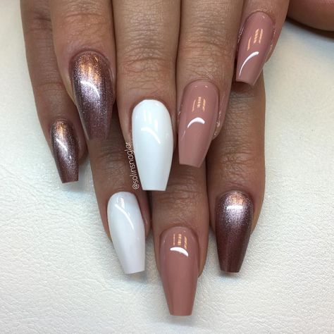 Sweden Gothenburg, Different Color Nails, Girly Nails, Bronze Nails, Nail Ring, Metallic Nails, Champagne Bronze, Colorful Nail Designs, Gothenburg