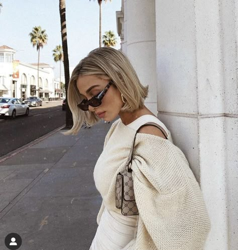 Beige Bob Hair, Short Blonde Hair Aesthetic, Delaney Childs, Perfect Blonde Hair, Short Blonde Bobs, Hair Color Streaks, Dirty Blonde Hair, Blonde Hair Inspiration, Hair Affair