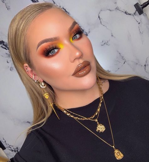 Nikkie Tutorials Makeup, Nikki Tutorials, Prom Makeup Look, Make Up Color, Nikkie Tutorial, Fall Eye Makeup, Make Eyes Pop, Eyeshadow Tutorial For Beginners, Summer Makeup Trends