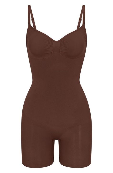 Worth every penny, exceeded my expectations Skin Kim Kardashian, Skims Shapewear Bodysuit, Skims Shapewear Outfit, One Piece Body Suit Outfit, Pajama Bodysuit, Shapewear Outfit, Body Suit Shapewear, Airport Outfit Comfy, Size 12 Body