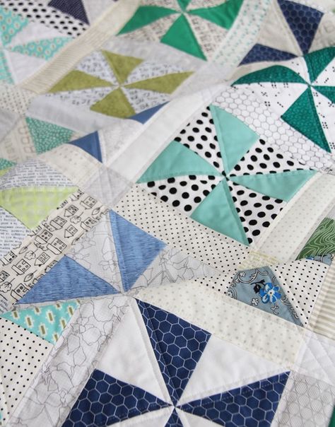 Blue Quilts Ideas, Green Pinwheels, Mens Quilts, Neutral Quilts, Pinwheel Blocks, Baby Quilts To Make, Quilting Gifts, Coastal Quilts, Pinwheel Quilt Pattern