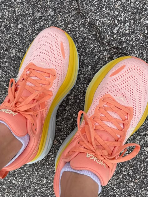 Women’s Hoka Shoes, Cute Hoka Shoes, Pink Hoka Shoes, Hoka Aesthetic, Colorful Tennis Shoes, Hoka Outfit, Preppy Sneakers, Cute Running Shoes, Hoka Bondi 8