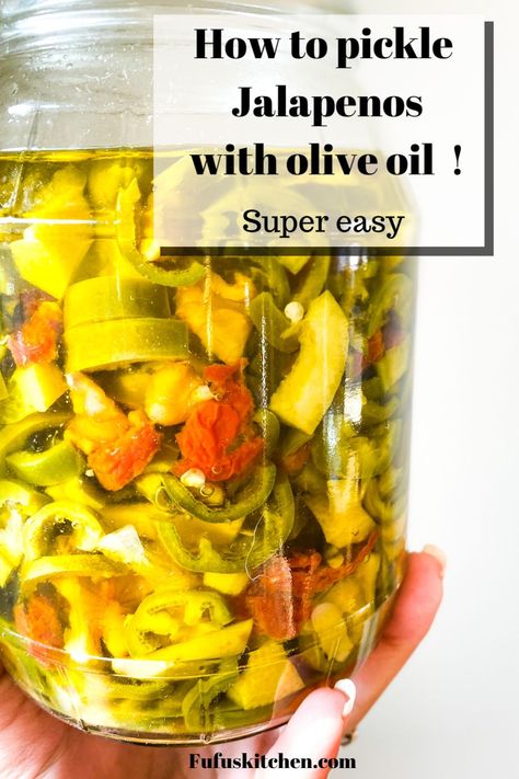 Jalapeno Oil Recipes, Pickle Hot Peppers, Pickled Items, Pickled Jalapeno Recipe, Pickled Hot Peppers, Easy Pickling Recipes, Quick Pickles, Canned Jalapenos, Pepper Recipes