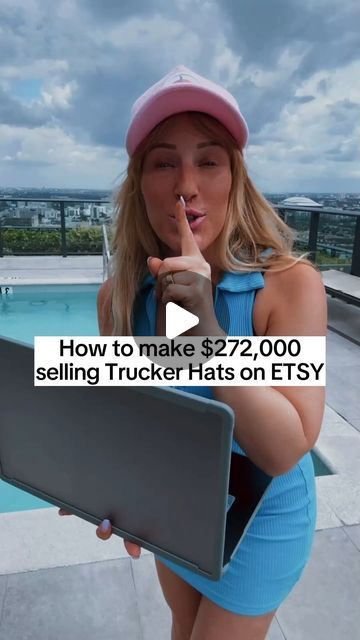 Luna Vega on Instagram: "Make $200k on Etsy with this ONE product  If you want to take your ETSY selling to another level comment "LEARN" and I'll send you a guide for free 🖤   #etsyshop #onlinesidehustle #makemoneyonlinenow #printondemand #trendingproducts" Self Employed Jobs, Work From Home Careers, Earn Money Online Fast, Easy Money Online, Online Work From Home, Extra Money Online, Online Side Hustle, Earn Extra Money, Money Management Advice