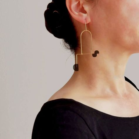 Conceptual Sculpture, Modern Jewellery Design, Clear Earrings, Laser Cut Jewelry, Earrings Acrylic, Modern Jewellery, Minimal Earrings, Moon Pendant Necklace, Unusual Jewelry