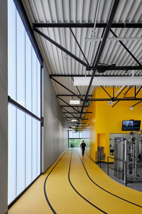 Lone Tree Wellness Center by Neumann Monson Architects Running Track Design, Fitness Interior Design, College Fitness, Wellness Center Design, Gym Architecture, Fitness Center Design, College Workout, Track Design, Gym Design Interior