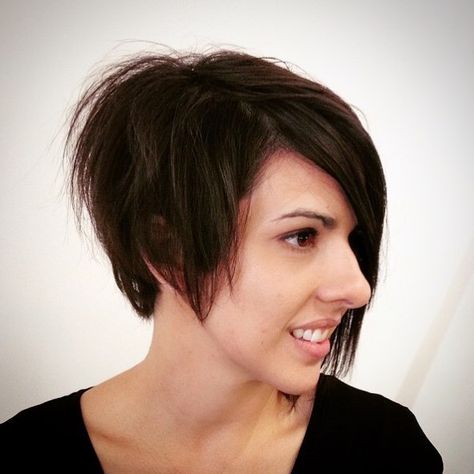 Trendy Cute asymmetrical bob haircut for short hair Haircuts For Big Noses, Asymmetrical Bob Hairstyles, Short Asymmetrical Hairstyles, Asymmetrical Bob Short, Modern Bob Hairstyles, Asymmetrical Bob Haircuts, Asymmetrical Haircut, Asymmetrical Hairstyles, Bob Hairstyles For Thick