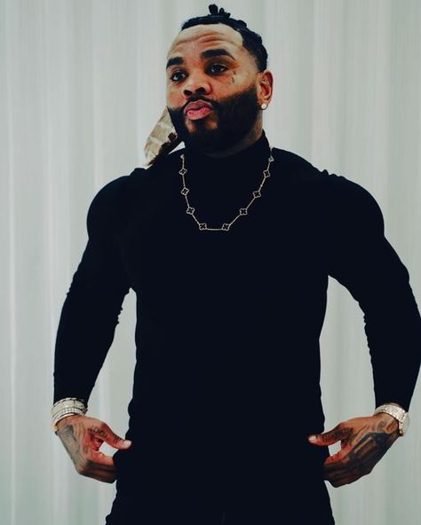 Kevin Gates on Instagram: "I know how to stand and greet a man whenever he walk in the room" Kevin Gates Videos, Kevin Gates Wife, Kevin Gates Slow, Kevin Gates Songs, Kevin Gates Wallpaper, Kevin Gates Shirts, Kevin Gates, Business Wear, Matching Tattoo