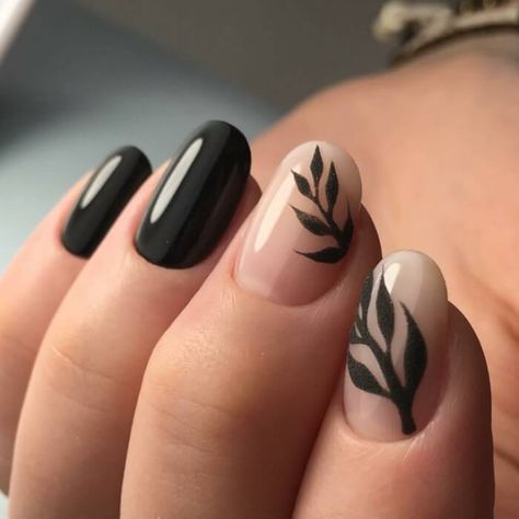 30 MODERN NAIL TRENDS TO SCREENSHOT BEFORE YOUR NEXT MANICURE - 196 Black Prom Nails, Nude Nail Designs, Black Nail Art, Accent Nail, Modern Nails, Her Nails, Black Nail Designs, Prom Nails, Beautiful Nail Art