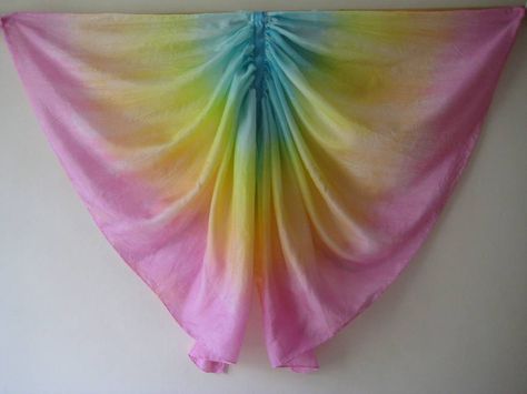 how to make butterfly wings for adults - Google Search Small Fairy Wings, Butterfly Wings Costume, Diy Fairy Wings, Woodland Fairy Party, How To Make Butterfly, Wings Fairy, Fantasy Play, Silk Butterfly, Rainbow Fairies