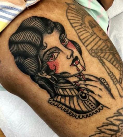 Victorian Traditional Tattoo, Tattoo Traditional Woman, Old School Vampire Tattoo, Traditional Tattoo Art Woman, Cute Vampire Tattoo, Vampire Tattoo Ideas Gothic, Traditional Gothic Tattoo, Gothic American Traditional Tattoo, Victorian Woman Tattoo