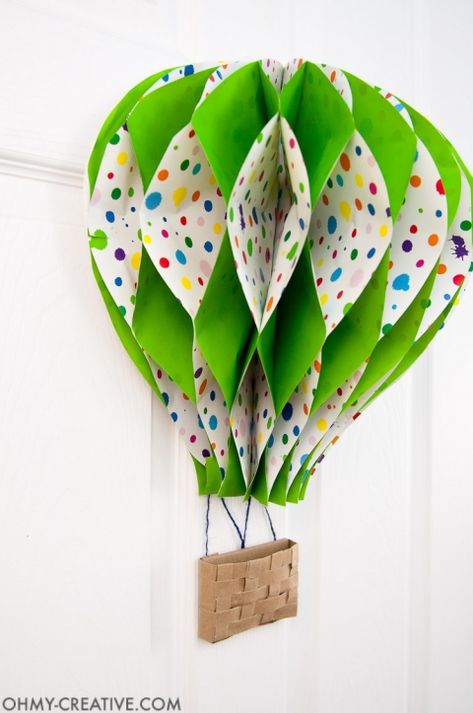 DIY Hot Air Balloon Decor || OHMY-CREATIVE.COM | Paper Hot Air Balloon | Unique Spring Wreath | Paper Crafts | Paper Decor | Spring Decor | Summer Decor | Nursery Decor | Hot Air Balloon Craft Hot Air Balloon Wall Decor, Hot Air Ballon Craft Diy, Air Balloon Diy, Diy Hot Air Balloon, Hot Air Balloon Decor, Air Balloon Decor, Hot Air Balloon Paper, Hot Air Balloon Craft, Diy Hot Air Balloons