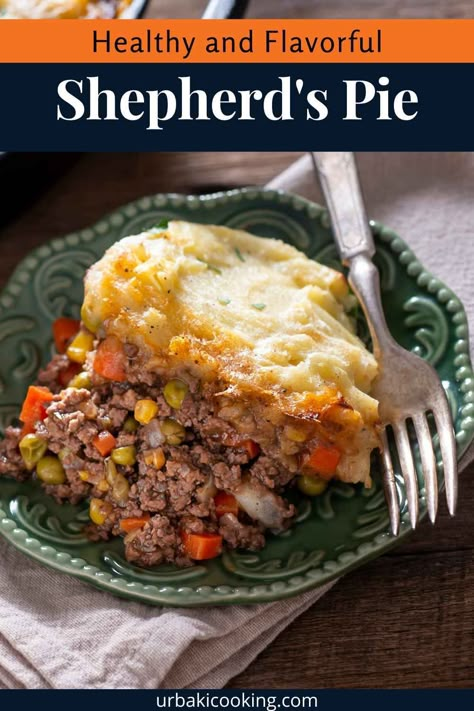 Healthy Shepherd's Pie is a nutritious and satisfying dish that provides a balanced combination of protein, vegetables, and carbohydrates. It's a perfect comfort food for those looking for a healthier option without compromising on flavor. Shepherd's Pie, also known as Cottage Pie, is a traditional British dish made with minced meat and mashed potatoes, but Healthy Shepherd's Pie uses lean ground meat and nutrient-dense vegetables for a low-calorie, high-nutrient alternative... Shepherd Pie, Minced Lamb, Easy Shepherds Pie, British Recipes, Shepards Pie, Healthy Casserole Recipes, Fantastic Recipes, Shepherds Pie Recipe, Family Fresh Meals