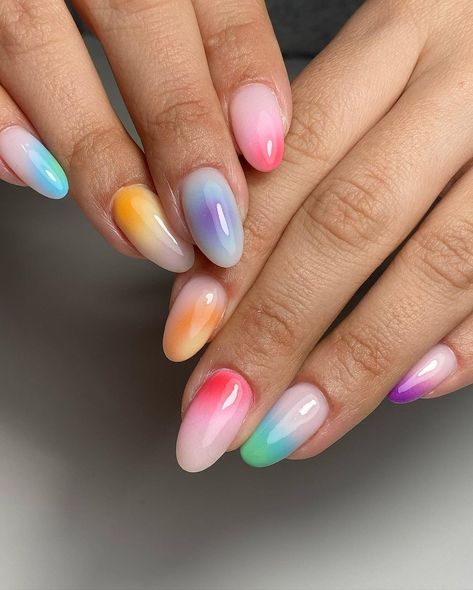 Ombre Nails Multicolor, Multicolor Ombre Nails, Aura Nails Different Colors, Circle Ombre Nails, Rainbow Airbrush Nails, Colourful Aura Nails, Multi Color Aura Nails, Rainbow Ombré Nails, Aura Nails Colorful