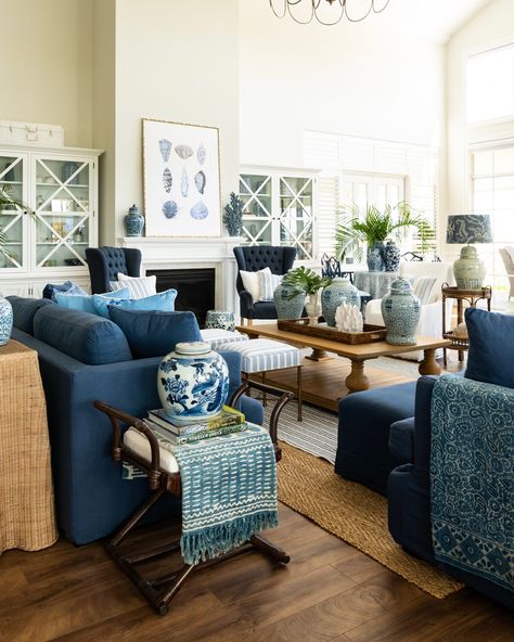 Hampton Style Living Room, Hamptons Style Living Room, Hamptons Living Room, Hamptons Style Home, Hampton Style, Luxury Living Room Design, Style Living Room, Cover Sofa, Hamptons Style