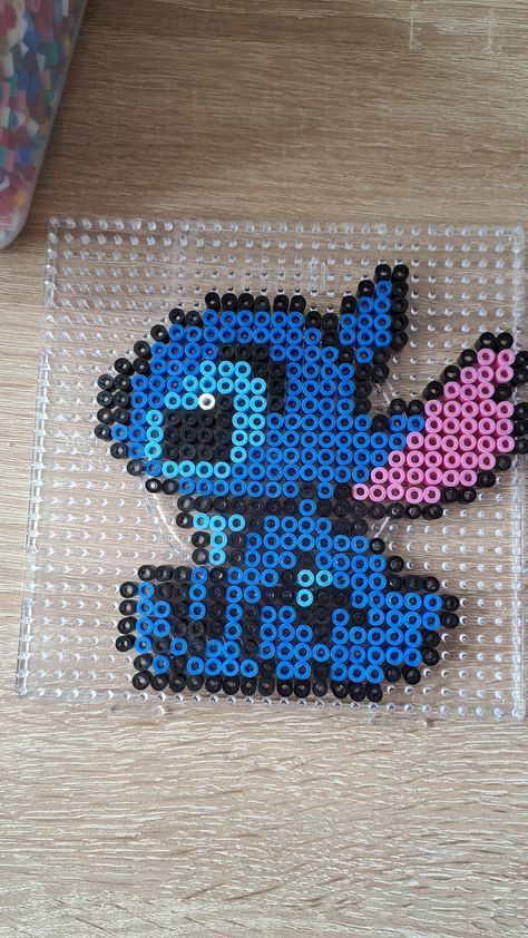 Perler Bead Stitch, Christmas Perler Beads, Easy Perler Beads Ideas, Easy Pixel Art, Pixel Art Templates, Hama Beads Design, Hama Bead, Diy Perler Bead Crafts, Melty Beads