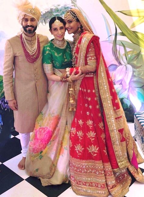 Classy Lehenga, Anand Ahuja, Lengha Saree, Wedding Lengha, Sonam Kapoor Fashion, Red Bridal Dress, Bollywood Masala, Bollywood Wedding, Indian Groom