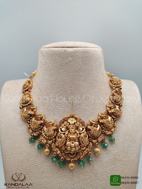 50 Grams Gold Choker Designs, 40 Grams Gold Necklace Designs, 50 Grams Gold Haram Designs, 50grams Gold Haram, Short Gold Necklace, Necklace Set Indian Bridal Jewelry, Pretty Gold Necklaces, Wedding Jewellery Designs, Gold Haram