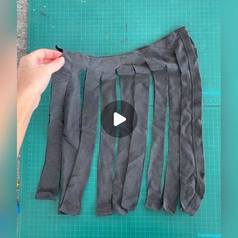 Malena Skote on Instagram: "How to cut a worn out T-shirt into one long strip. #zerowaste #retrash" Craft Techniques, Cut Tshirt, How To Make Tshirts, Cut Shirts, Easy Step, Shirt Outfit, Weaving, Yarn, One Piece