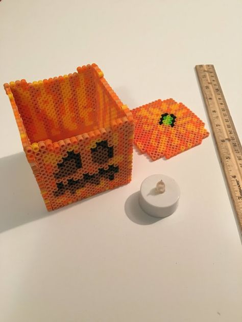 Minecraft Pumpkin Jack o Lantern Perler 3D Box by PixelApocalypse 3d Perler Bead Pumpkin, Perler Decorations, Perler Bead Box Pattern, Fall Perler Beads, Minecraft Ikea, Minecraft Pumpkin, Perler 3d, Minecraft Beads, Cross Stitch Sampler Patterns