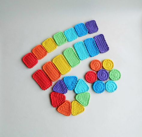 Crochet Educational Toys, Baby Development Toys, Baby Toys 6 Months, Baby Montessori, Montessori Baby Toys, Baby Sensory Toys, Yarn Gifts, Toys Montessori, Toddler Activity