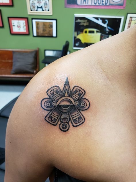 Ollin tattoo Aztec Collar Tattoo, Aztec Tattoos For Women, Xochitl Tattoo, Aztec Eye Tattoo, Nahuatl Tattoo, Mexican Trible Tattoos, Mayan Face Tattoo, Ollin Aztec Eye Tattoo, Aztec Flower Tattoo