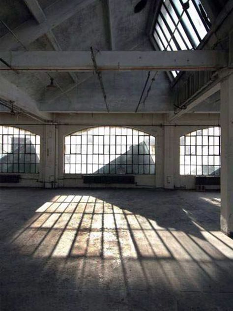 Wedding Venues Revealed - Urban Secret Wedding Locations Warehouse Living, Warehouse Loft, Industrial Space, Industrial Living, Loft Living, Industrial Loft, Loft Style, Studio Space, Industrial Chic