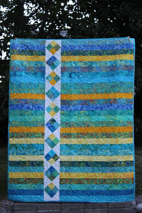 Quilts For Beginners, Jelly Roll Race Quilt, Quilting Business, Strip Quilt Patterns, Jelly Roll Patterns, Four Patch, Jelly Roll Quilt Patterns, Quilting Designs Patterns, Quilt Modernen