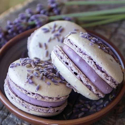 Lavender Macarons, Macaroons, Powdered Sugar, Almond Flour, 1 Cup, Macarons, Tea Time, Flour, Berry