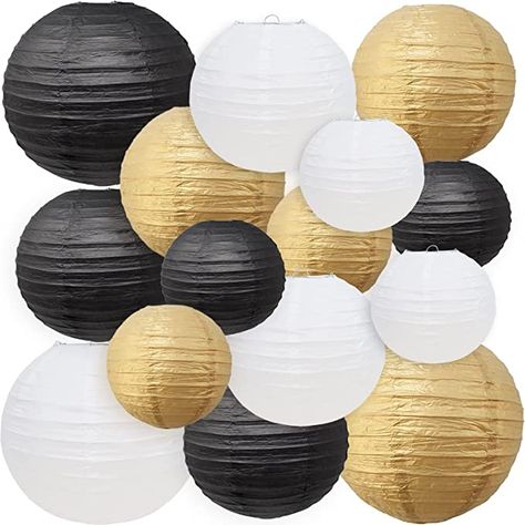 Birthday Party Decorations Black Gold, Birthday Party Decorations Black, Party Decorations Black, Black And Gold Graduation, Paper Lanterns Party, Backyard Graduation Party, Outdoor Graduation Parties, Outdoor Graduation, Japanese Paper Lanterns