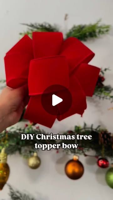 Monica Silva on Instagram: "Happy holidays! 🎄Christmas tree topper bow tutorial #bowdiy #ribbon #moño #christmasbow" Diy Christmas Tree Bow Topper Tutorials, How To Make A Tree Topper Bow, Tree Topper With Ribbon, How To Make Bows For Christmas Tree, Christmas Tree Topper Bow Tutorial, Tree Topper Bow Tutorial, Ribbon Bow Tree Topper, Ribbon Tree Topper, Christmas Tree Bow Topper